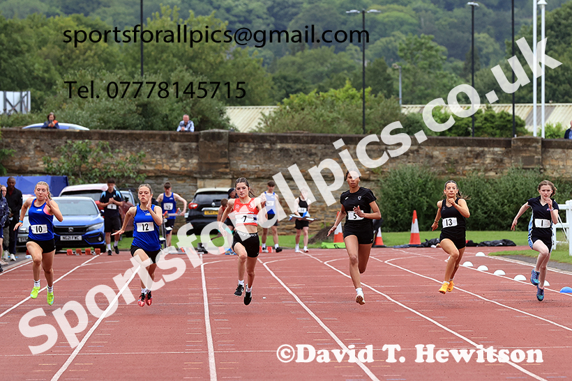 Girls 100 metres, 2025 Northumberland Schools Track and Fields, Wentworth, Hexham. Photo: David T. Hewitson/Sports for All Pics